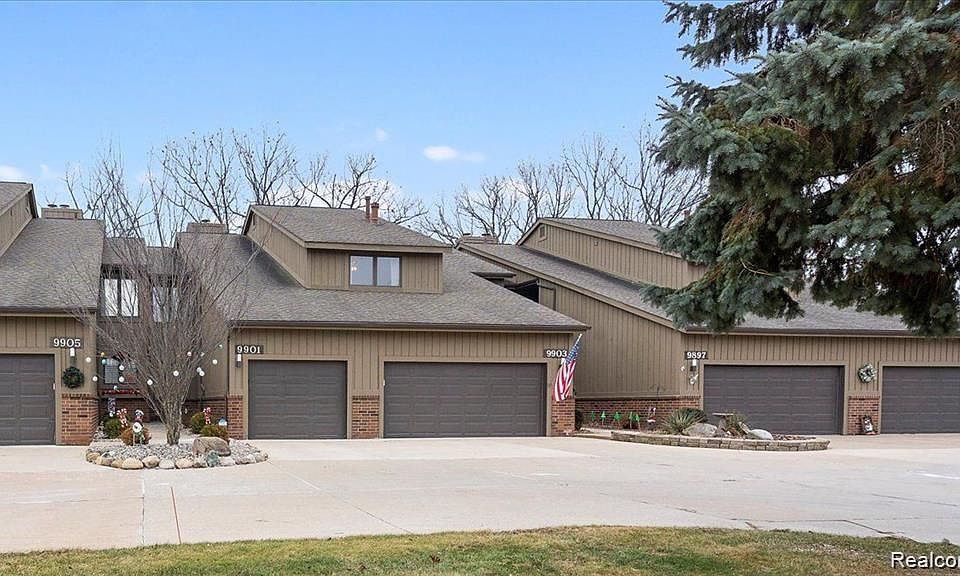1st image of 9901 Hawthorne Glen Dr