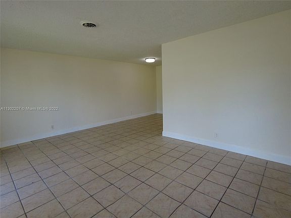 4th image of 1333 NW 8th Ave #1333