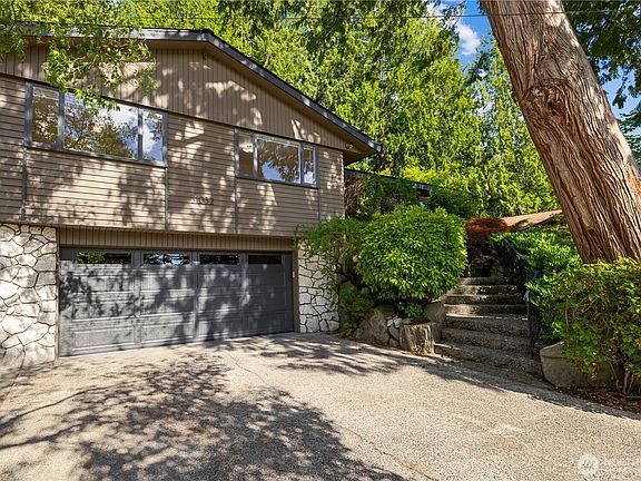 2nd image of 11032 39th Avenue NE