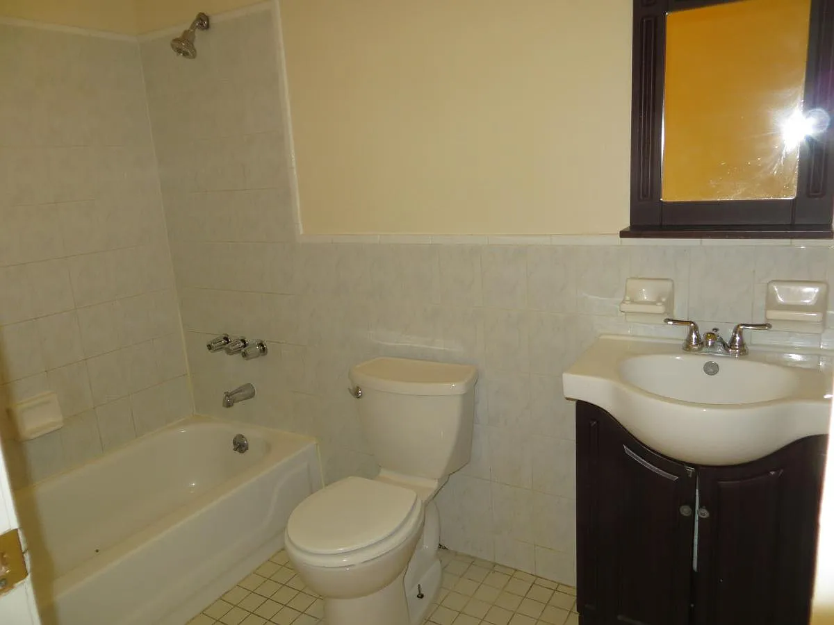 1 bed, 750 sqft, $1,700 — Photo 4