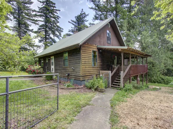 532 NE Curtis Dr, Corbett, OR 97019