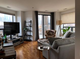 859 W Erie St APT 504, Chicago, IL 60642