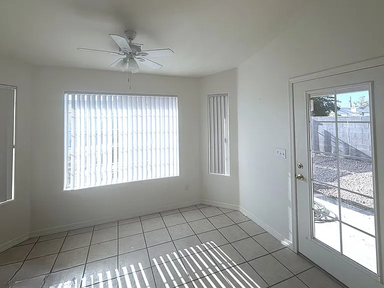 1748 Club Ave — Photo 6