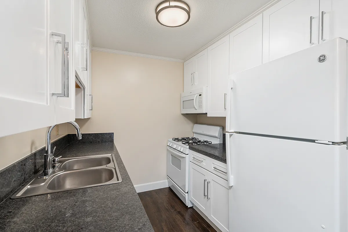 Building Photo - 2266 Cazador Dr #19