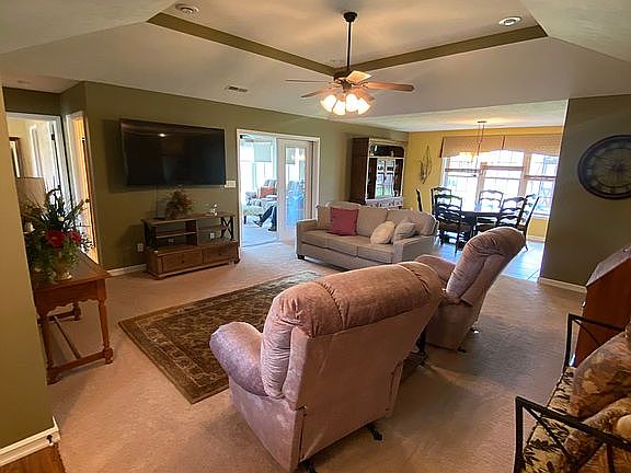 2nd image of 213 Gatsby Ct