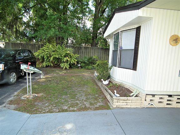 5th image of 238 Noble Ave
