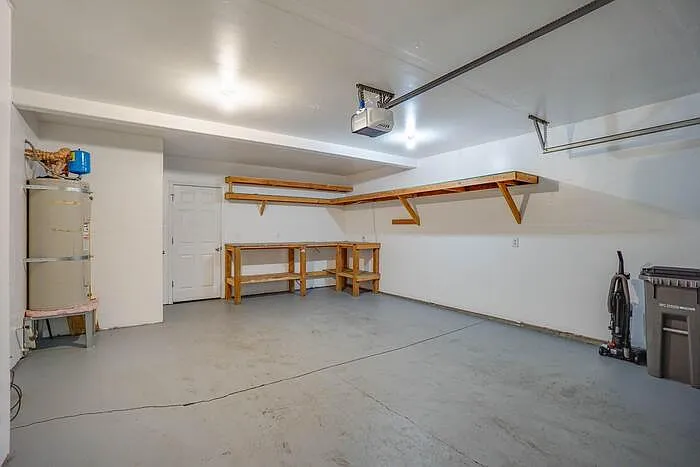 1821 NE 88th Cir — Photo 39