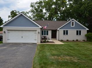 17W436 Karban Rd, Oakbrook Terrace, IL 60181