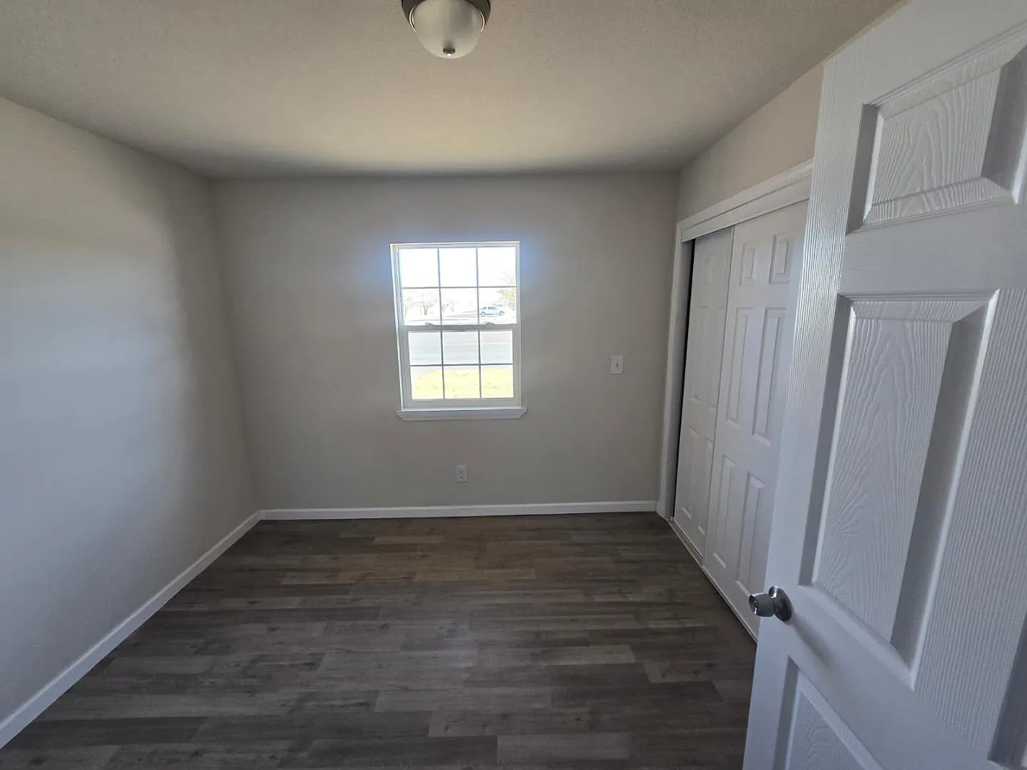 3301 Storey Ave - 3301 Storey Ave - Unit B — Photo 3
