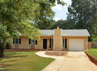 135 Adrian Dr, Stockbridge, GA