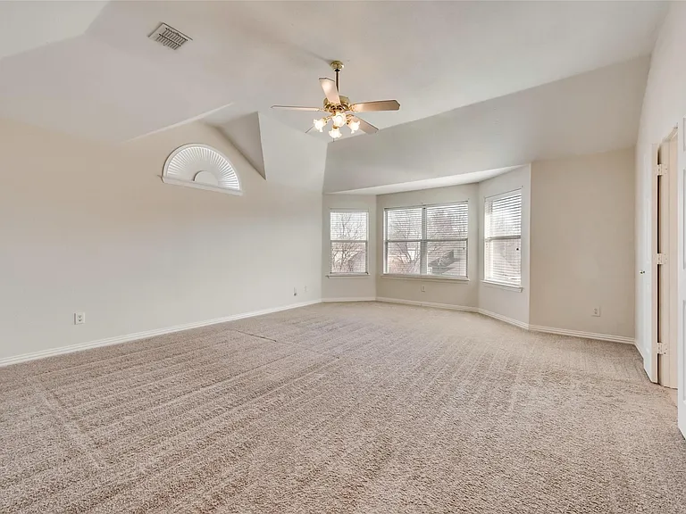 8220 Bridespring Dr — Photo 8