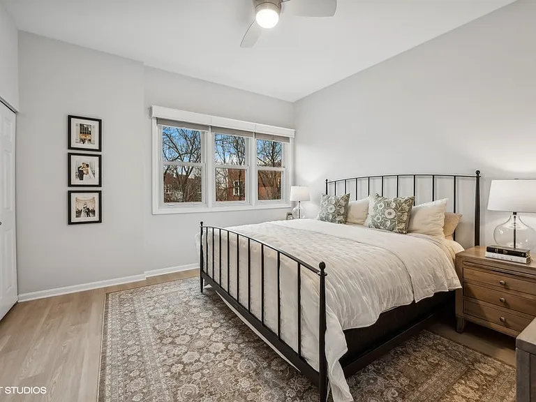 1765 W Altgeld St #H — Photo 10