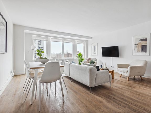 5th image of 1660 Madison Ave #8BPRIVATEROOM2