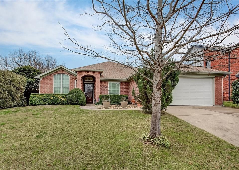 1st image of 729 Carette Dr