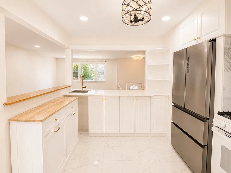 66 Harrison Ave — Photo 12