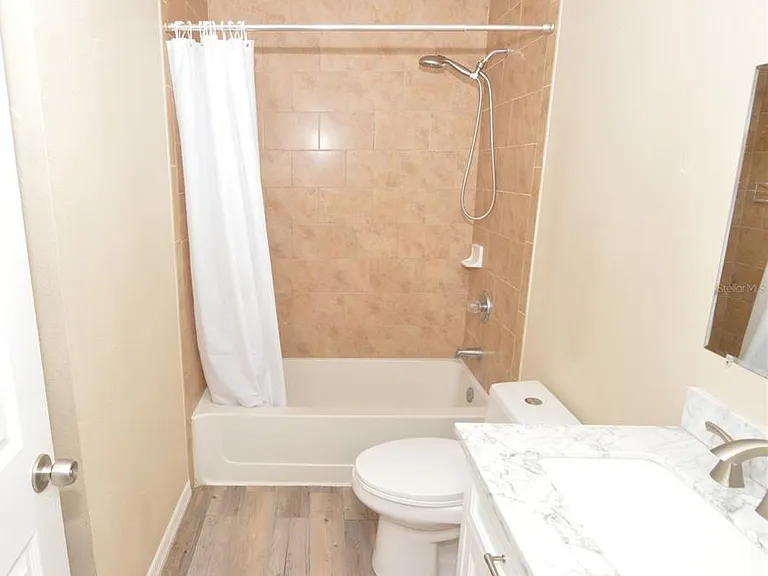 8764 Mallard Reserve Dr #101 — Photo 33