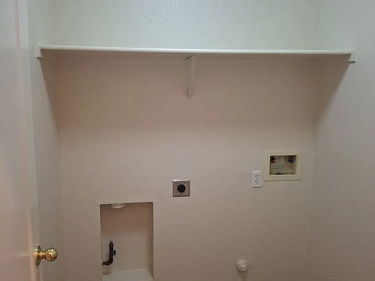 313 Dorinda Ct — Photo 22
