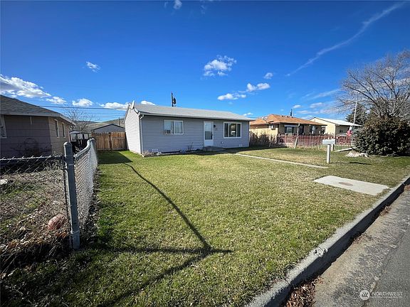 2nd image of 1145 SE Cottage Street