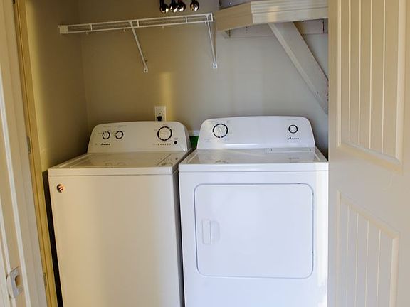 4th image of 321 Trista Ln APT D