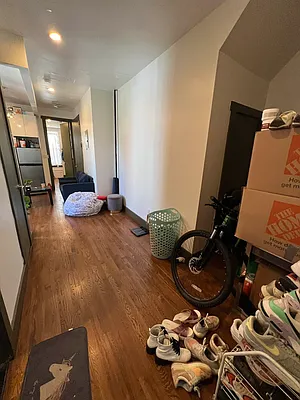 Rented by Delmark Realty LLC | media 29