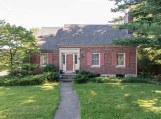 129 Barberry Ln, Lexington, KY 40503