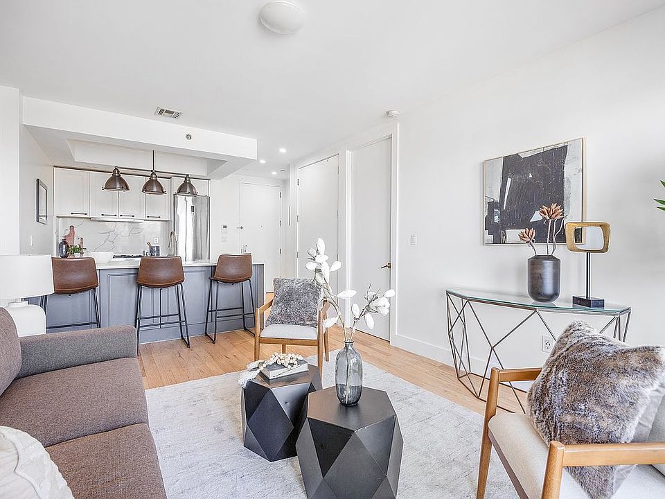 1st image of 627 De Kalb Ave #5E