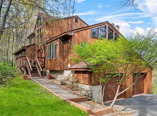 38 Ridgetop Dr, Tomkins Cove, NY 10986