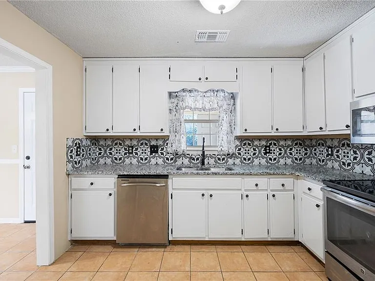 2898 Lakemont Dr SW — Photo 7