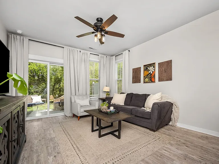 4204 Aragorn Way — Photo 7