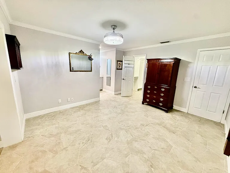 916 Savannas Point Dr #B — Photo 18