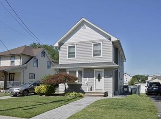 96 Park Ave, Dumont, NJ 07628