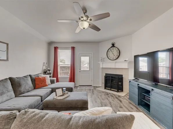 511 Liberty Way, Lake Dallas, TX 75065