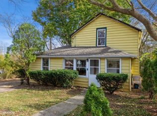 5615 Mill St, Richmond, IL