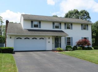 63 Coventry Rd, Endicott, NY 13760