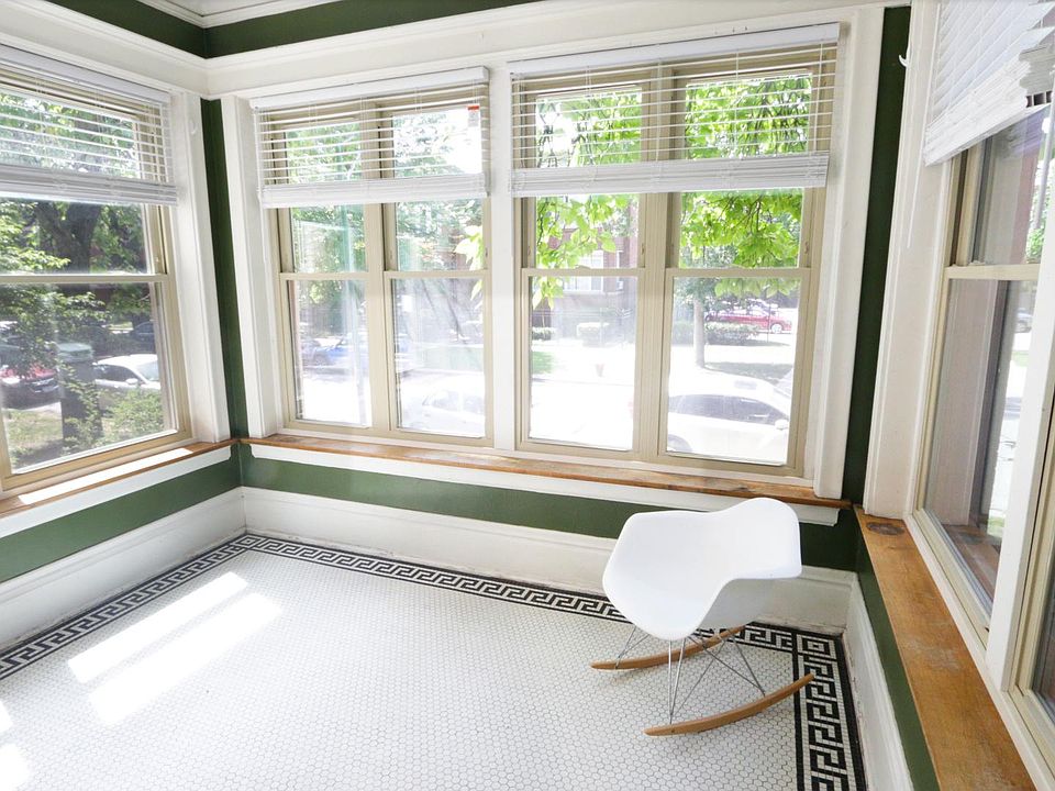 1st image of 5121 S Ellis Ave #1