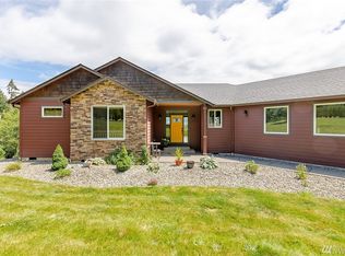 880 Sandy Bend Rd, Castle Rock, WA 98611