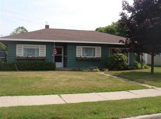 404 N Washington Ave, Ludington, MI 49431