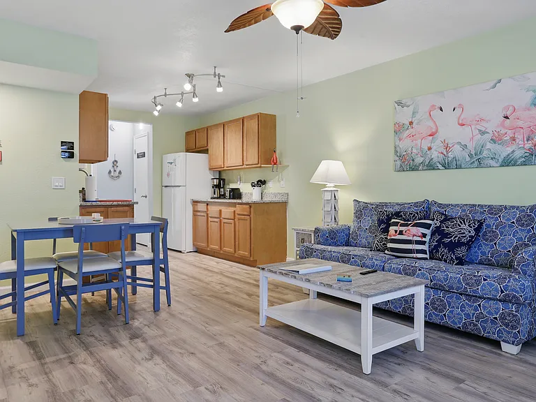 199 Tyler Ave #18 — Photo 2