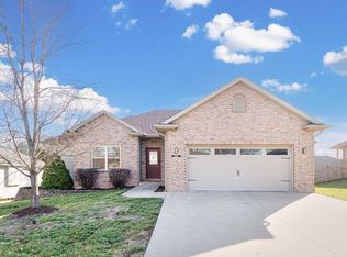 5006 Chesapeake Ln, Columbia, MO 65202