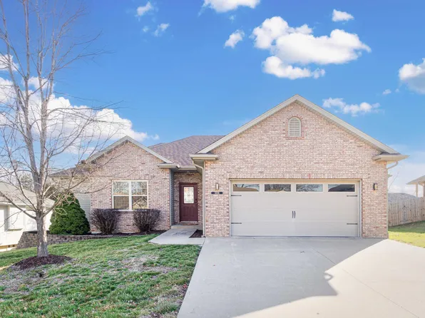 5006 Chesapeake Ln, Columbia, MO 65202