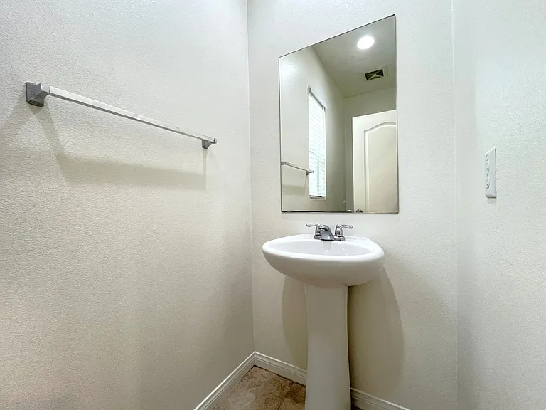 14601 Serenade Dr — Photo 17
