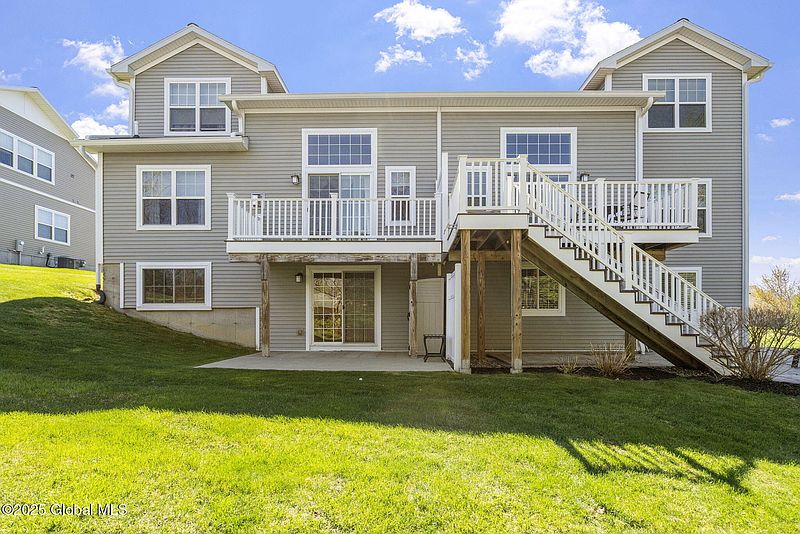 3rd image of 45 Lorenzo Drive