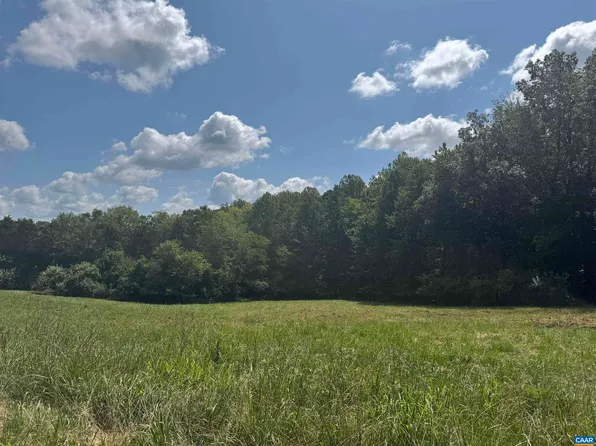 1 Frays Ridge Rd, Earlysville, VA 22936