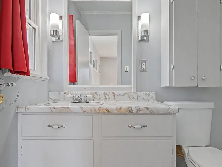 422 N Pecan St — Photo 21