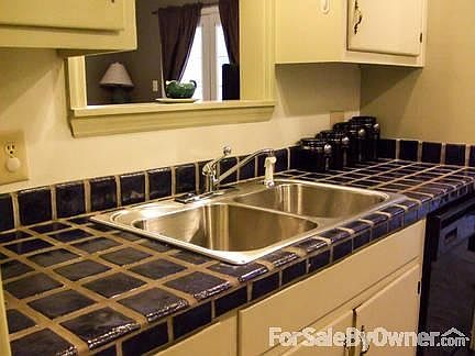 Kitchen
						:
						New stainless steel kitchen sink.