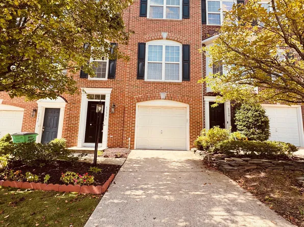 8936 Singleleaf Cir, Lorton, VA 22079