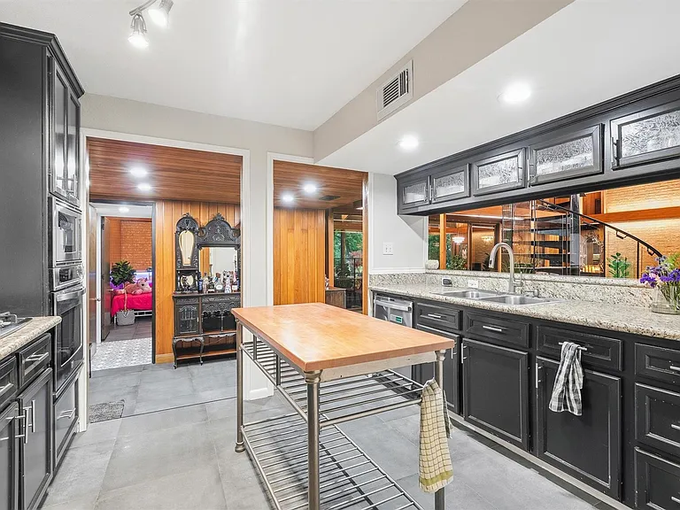 29 Winged Foot Dr — Photo 14