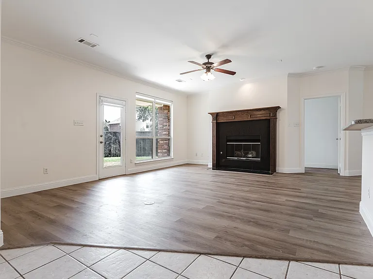 5601 Glenview Ln — Photo 9