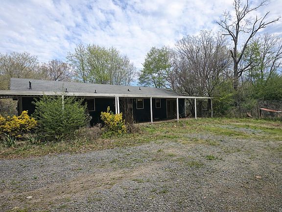 2nd image of 17 Anthony Ln