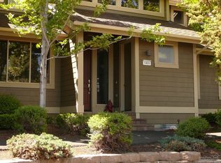 1421 Highland View Loop, Redmond, OR 97756